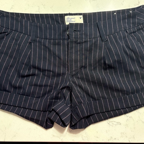 American Eagle Outfitters Women's Navy Pinstripe Shorts - Picture 1 of 1
